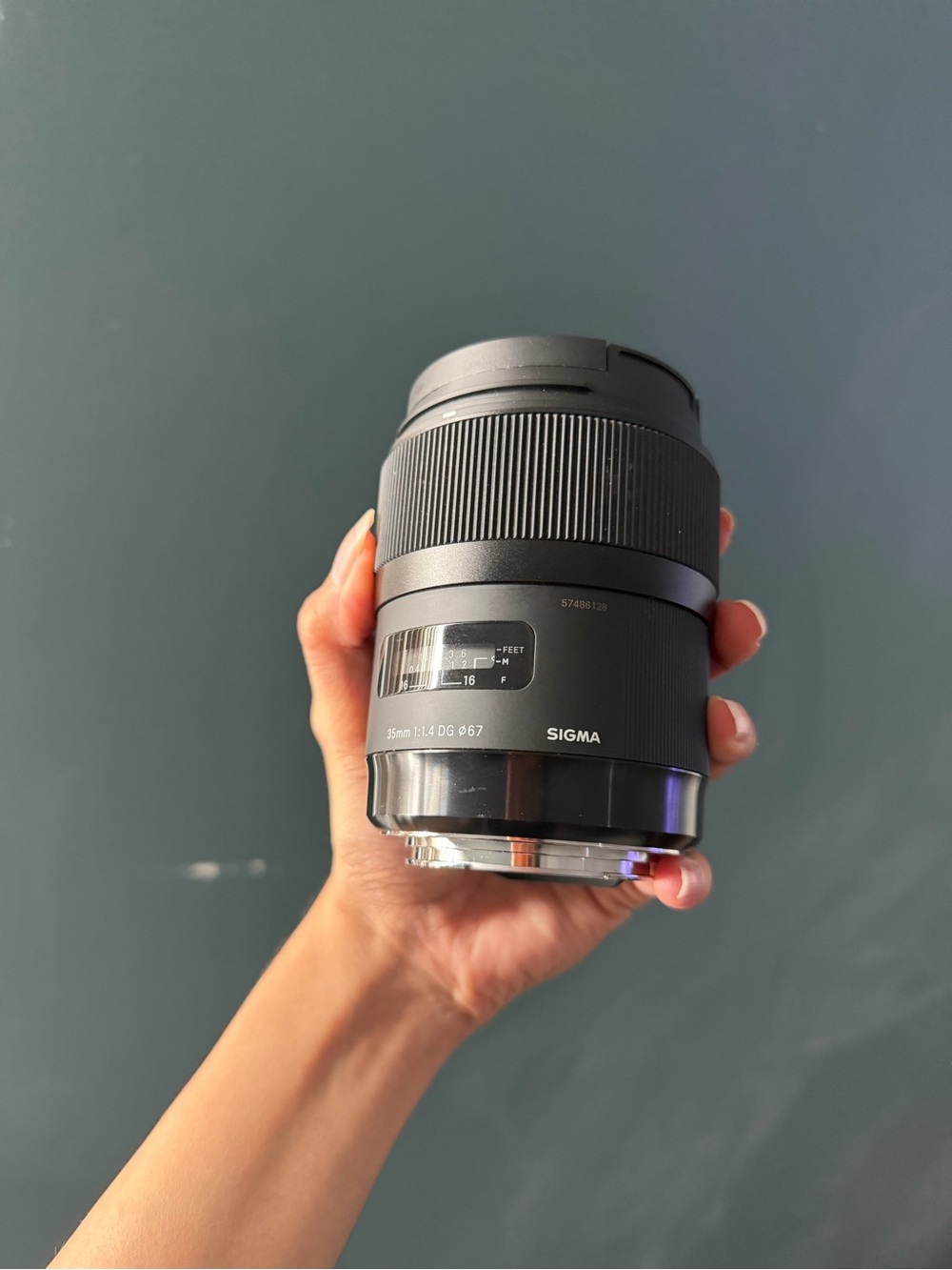 Sigma ART 35mm Camera Lens - Black